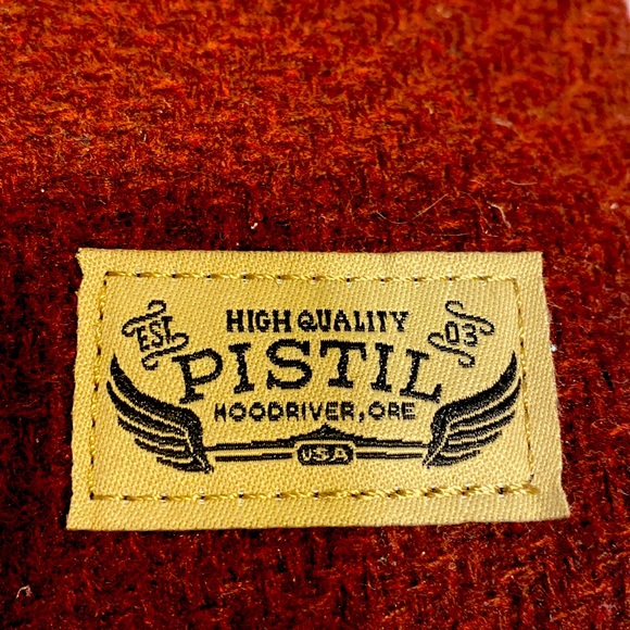 Beautiful NWT Pistil Zip Top Clutch - Picture 4 of 6